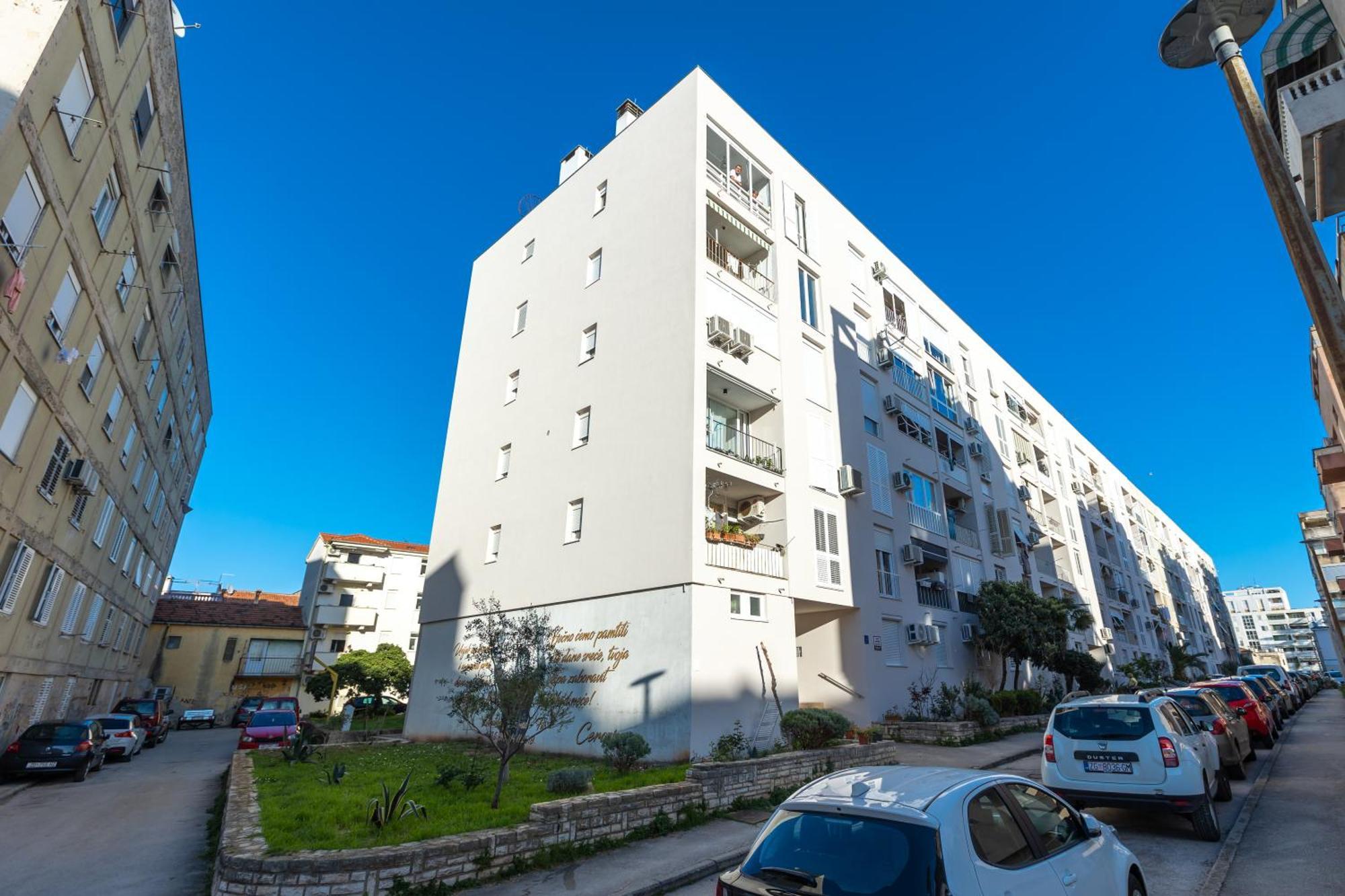 Deluxe Apartment Near The Bridge Zadar Exterior foto