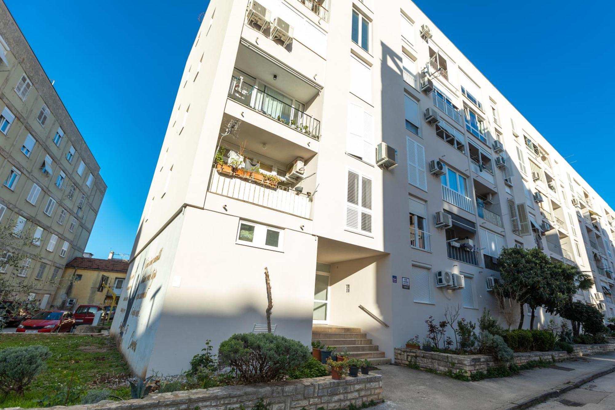 Deluxe Apartment Near The Bridge Zadar Exterior foto
